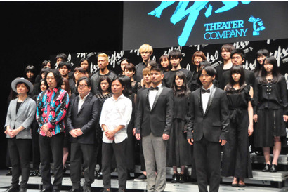 秋元康、9割が演技未経験者の劇団を旗揚げ！「鹿殺し」丸尾丸一郎が脚本 画像