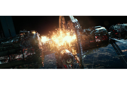 銀座に直径5mの雹が!? 超異常気象の原因は宇宙ステーション…『ジオストーム』公開決定 画像