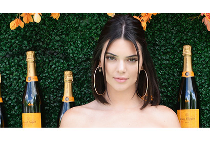 ケンダル・ジェンナー、「VS」ショー不参加か？異なる下着ブランドの顔に 画像