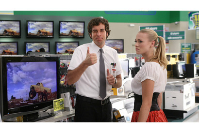 サエないオタク青年の脳内に国家機密が？　注目の海外ドラマ「CHUCK」動画が到着 画像