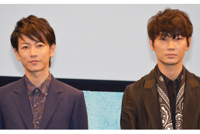 綾野剛、生まれ変わったら「学園ものをやりたい」発言に、佐藤健「まだいけるよ」 画像