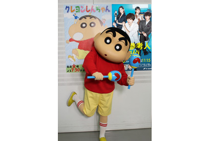 玉森裕太、しんちゃんとコラボで華麗にサンバ！ アニメ「クレしん」に登場 画像