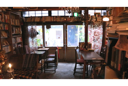 レトロな喫茶店で味わうかわいすぎるコーヒー！ 画像
