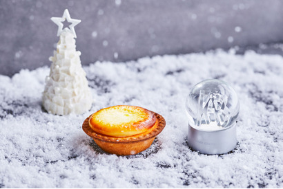 「BAKE CHEESE TART」から冬限定ホリデーパッケージ登場！先着で“スノードーム”プレゼント 画像