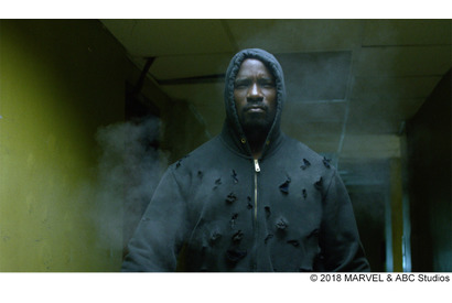 銃やナイフじゃ歯が立たない！鋼の体を持つ「マーベル／ルーク・ケイジ」ボーナス映像 画像