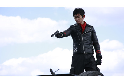 『ワイルド7』男心をくすぐる瑛太らのアジトに潜入！　アクションの一端も明らかに 画像