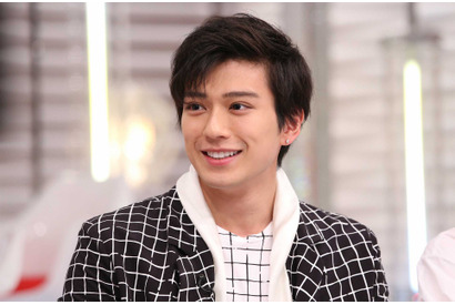 新田真剣佑の“タピオカ”にはしゃぐ姿に「まじ可愛すぎ」と黄色い声！ 画像