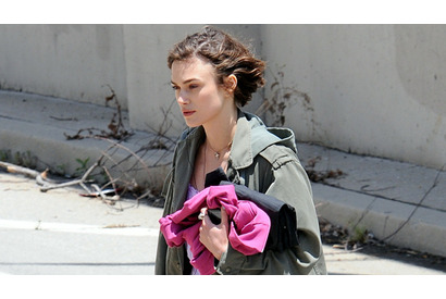 キーラ・ナイトレイにミュージシャンの新恋人　撮影現場でもラブラブ 画像