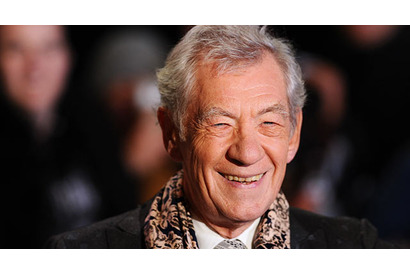 イアン・マッケラン、『ファンタビ2』にダンブルドアのゲイ描写がないと聞き嘆く 画像