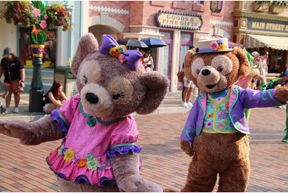【香港ディズニー】犬のフレンズ、Cookieがお披露目！ダッフィーらディズニーの仲間たちも駆けつけ 画像