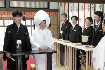 「半分、青い。」永野芽郁＆間宮祥太朗の結婚をトヨエツ“秋風”たちが祝福！「鈴愛はとっても幸せ者」 画像