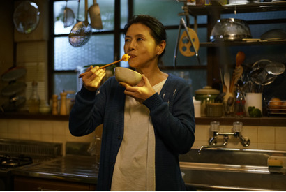 小泉今日子「もっとおいしくなれる」悩める女性を応援！『食べる女』予告 画像