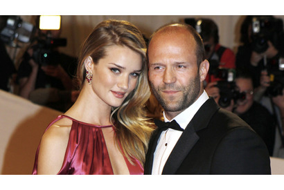 ジェイソン・ステイサム、15歳年下の恋人と新居完成を控えて旧宅の豪邸を売却 画像