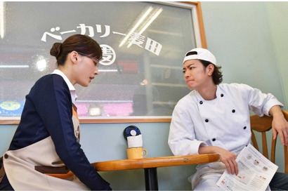 佐藤健の“おでこキス”に「反則」の声…「義母と娘のブルース」最終回 画像