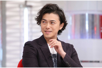 勝地涼、前田敦子と選んだ結婚指輪を披露！「おしゃれイズム」 画像