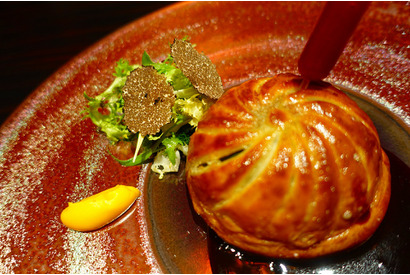 【ディズニー】和牛のパイ包み焼きで贅沢なクリスマス！ブロックアウトデーでもホテルで優雅に 画像