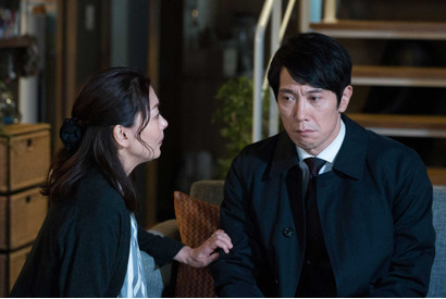 中山美穂と藤井流星の“熱烈車中キス”にネット大荒れ…「黄昏流星群」8話 画像