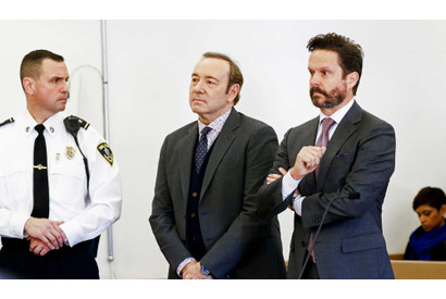 ケヴィン・スペイシーが出廷、18歳男性に対する性的暴行で無罪を主張 画像