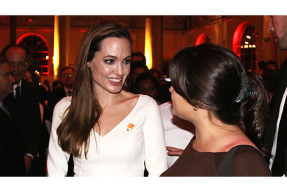 アンジー、UNHCRナンセン難民賞授賞式に出席。自身の功績も称えられる 画像