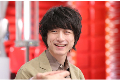 坂口健太郎の“衝撃の私服姿”とは!? 藤木直人と東京湾釣りロケも「おしゃれイズム」 画像