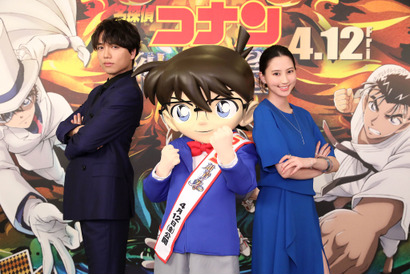 山崎育三郎、シンガポールの名探偵に！河北麻友子と英語セリフに挑戦『名探偵コナン』 画像