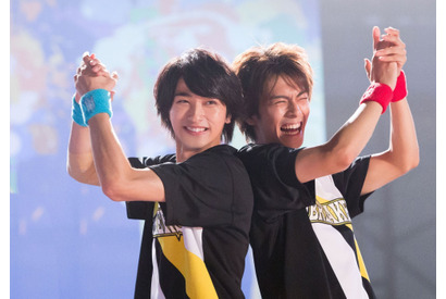 “黒髪”横浜流星＆中尾暢樹らチアスマイルが光る！ 『チア男子!!』場面写真 画像