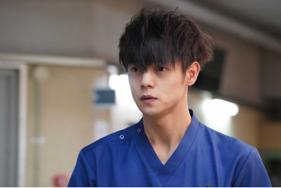 窪田正孝の笑顔と八重歯に「癒される」の声殺到…「ラジエーションハウス」第1話 画像