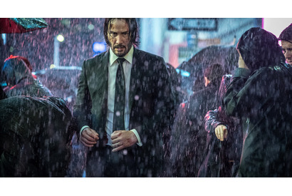 キアヌ・リーブス、バイク×刀の新アクション！ハル・ベリー参戦『ジョン・ウィック』特報 画像