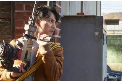 キム・ナムギル出演最新作、平和な田舎にゾンビ大量発生『感染家族』予告 画像