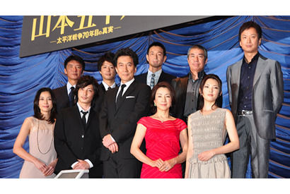 役所広司、共演陣の愛の告白に「来年も『好き好き』言われたい」とニンマリ 画像