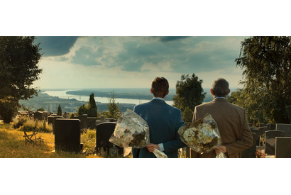 ラザル・リストフスキー、養子の“初殺人”を手助け？『鉄道運転士の花束』予告 画像