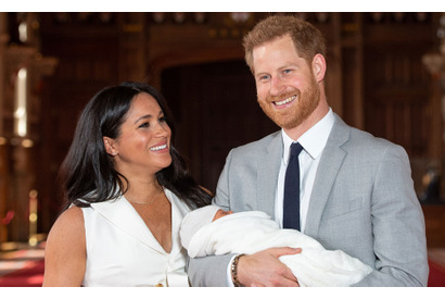 ヘンリー王子＆メーガン妃、第1子アーチーくんの洗礼式の写真を公開 画像
