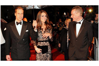 ウィリアム王子＆キャサリン妃、結婚後初の映画プレミアでスピルバーグと初対面！ 画像