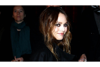 ヴァネッサ・パラディ、仏のTV番組でジョニー・デップとの破局説を完全否定 画像