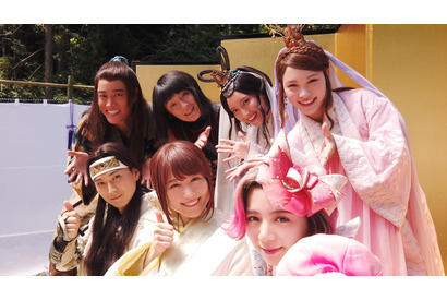 “桃太郎”松田翔太、ヤバイ鬼…ではなく“鬼嫁”とサプライズ結婚式!? 「三太郎」新CM 画像