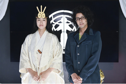 小雪、怪しい教祖様に…オダギリジョーと17年ぶりの再共演「時効警察はじめました」 画像