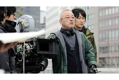 井筒和幸監督×妻夫木聡、高村薫の傑作デビュー作「黄金を抱いて翔べ」映画化！ 画像