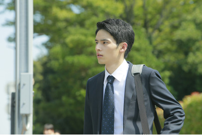 岡田健史、SNS上で丸裸に…連ドラ初主演「フォローされたら終わり」 画像