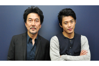 役所広司×小栗旬インタビュー　ふたりだから語れる、「映画を撮り続ける」ワケ 画像