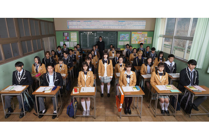 橋本環奈＆瀬戸利樹＆小関裕太ら注目若手VS中村獅童『シグナル100』初映像 画像