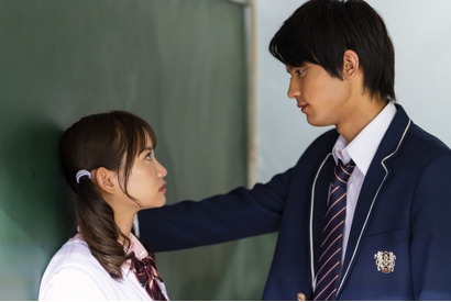 板垣瑞生、どうしても“壁ドン”できない…『ゴーストマスター』呪われた劇中映画入手 画像