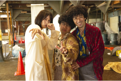 浜野謙太、滝藤賢一に弟子入り「はしゃいじゃってた」 Hulu版「探偵が早すぎるSP」 画像