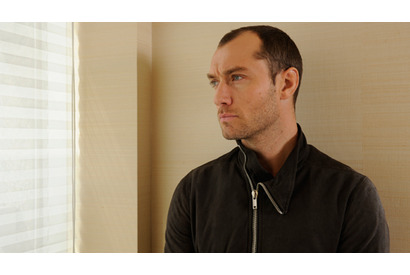 ジュード・ロウインタビュー　「バカげたやり取り」から生まれるコメディの面白さ 画像