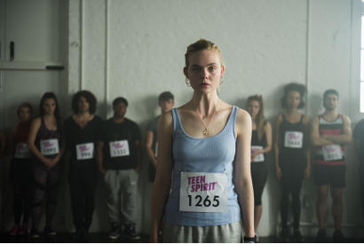 エル・ファニング、自分を見つめるオーディションの幕開け『ティーンスピリット』予告 画像