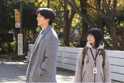 「同期のサクラ」葵がサクラにプロポーズ！新田真剣佑＆高畑充希の場面写真公開 画像