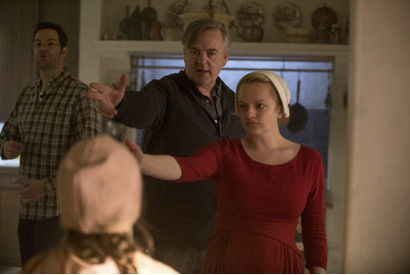 エリザベス・モス「ハンドメイズ・テイル」は「世の中の変化を気づかせ、考えさせる」 画像