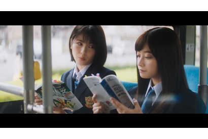 橋本環奈＆浜辺美波、新CMで受験生に！ 星野源の楽曲流れる青春ストーリー 画像