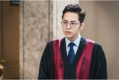 チャン・グンソク、芝居中も笑いが止まらない！「スイッチ」メイキング映像 画像