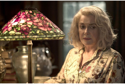 カトリーヌ・ドヌーヴ、実娘と共演『アンティークの祝祭』4月下旬公開 画像