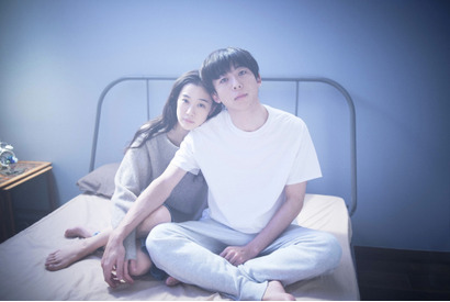 10年間の結婚生活が流れる…高橋一生×蒼井優『ロマンスドール』主題歌フル尺版特別映像 画像